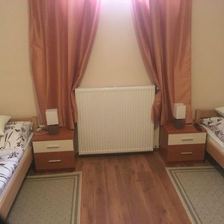 Apartman Sveti Rok Zagreb Ngoại thất bức ảnh